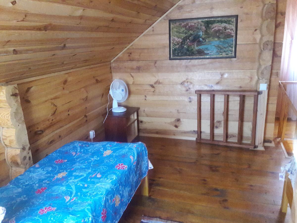 Лазурний Берег Pulemets Luaran gambar